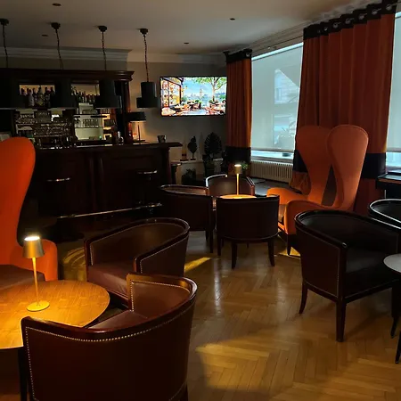 Maison Lutetia R 3*