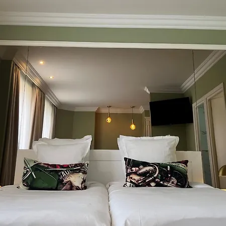 Maison Lutetia R