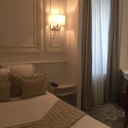 Hotel Maison Lutetia R