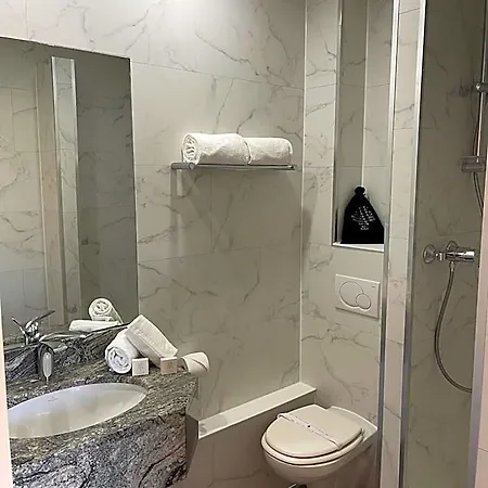 Hotel Maison Lutetia R