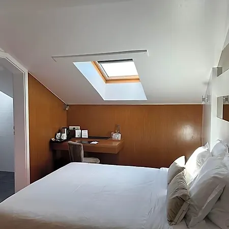 Maison Lutetia R 3*