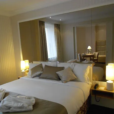 Maison Lutetia R Hotel 3*
