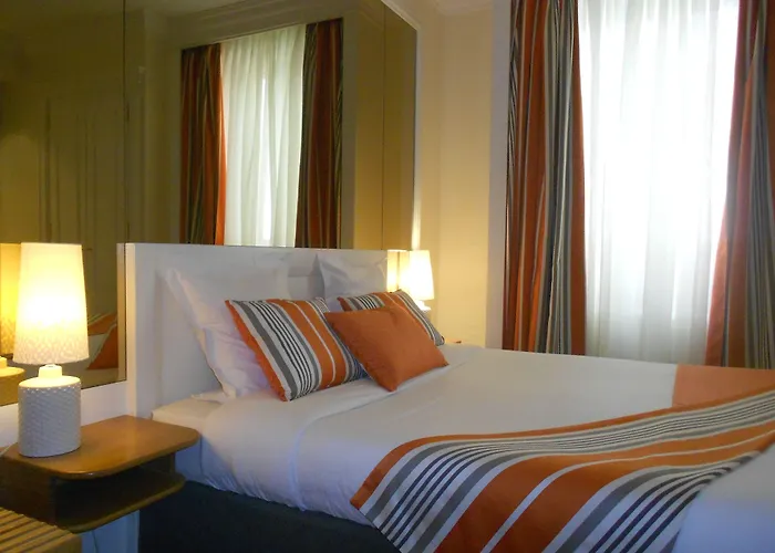 Maison Lutetia R Hotel 3*