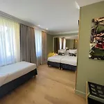 Maison Lutetia R