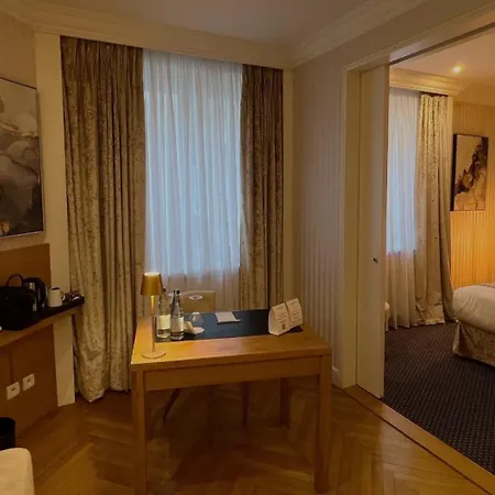 Hotel Maison Lutetia R