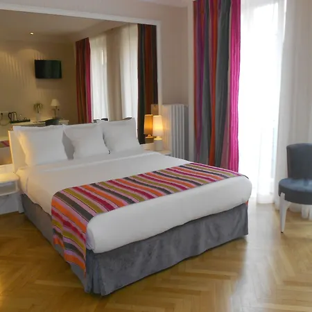 Maison Lutetia R 3*