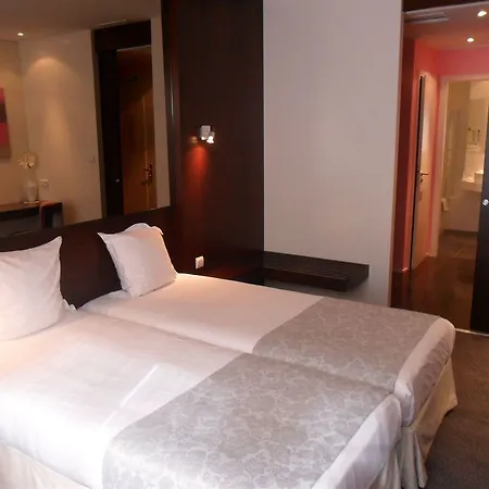 Maison Lutetia R 3*